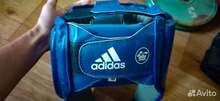 Боксерский шлем adidas