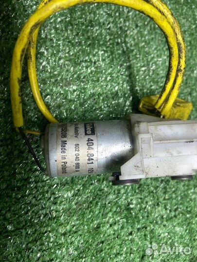 Моторчик ремня безопасности Volkswagen Touareg