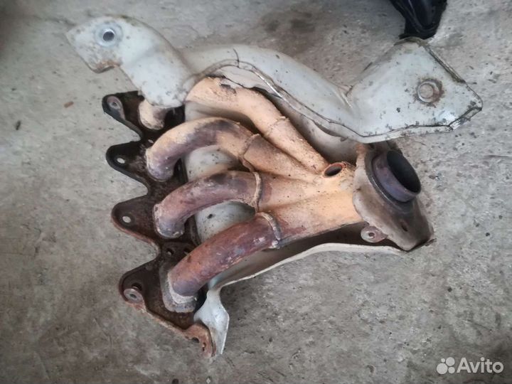 Коллектор выпускной K4M Renault Fluence Megane 2,3