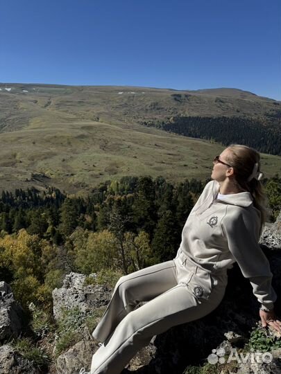 Костюм спортивный