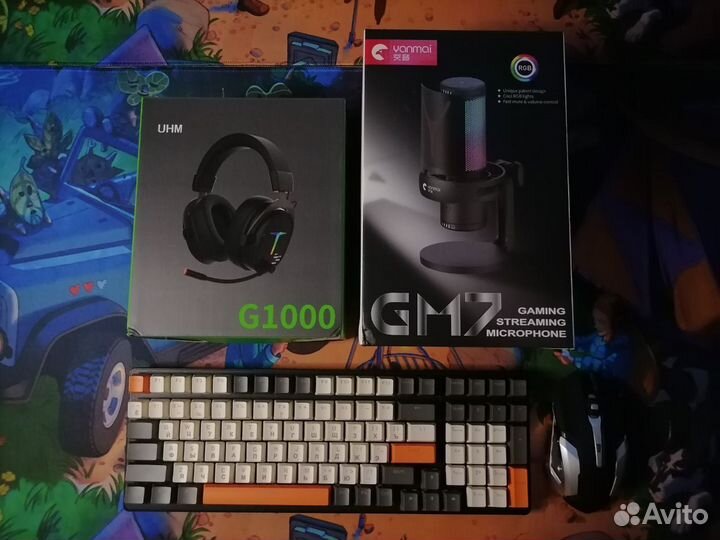 Клавиатура,мышь,наушники и микрофон