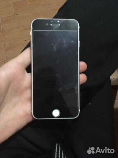 iPhone 6S, 64 ГБ