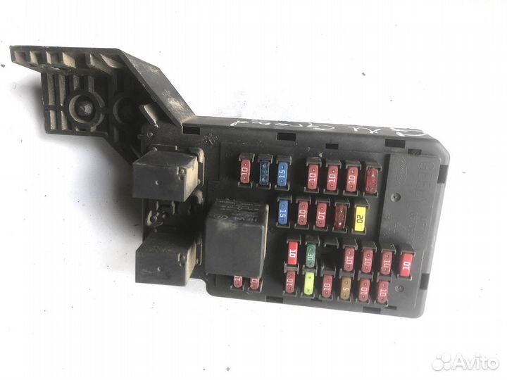 Блок предохранителей Geely Emgrand ec7