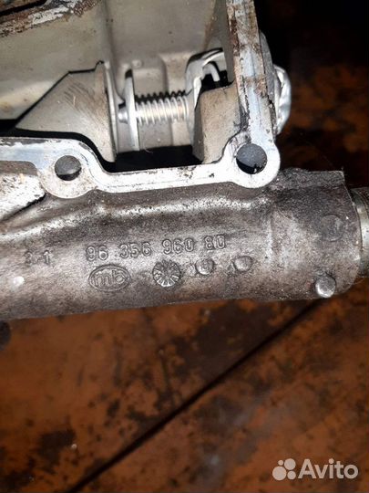 Корпус термостата Peugeot 406 EW7