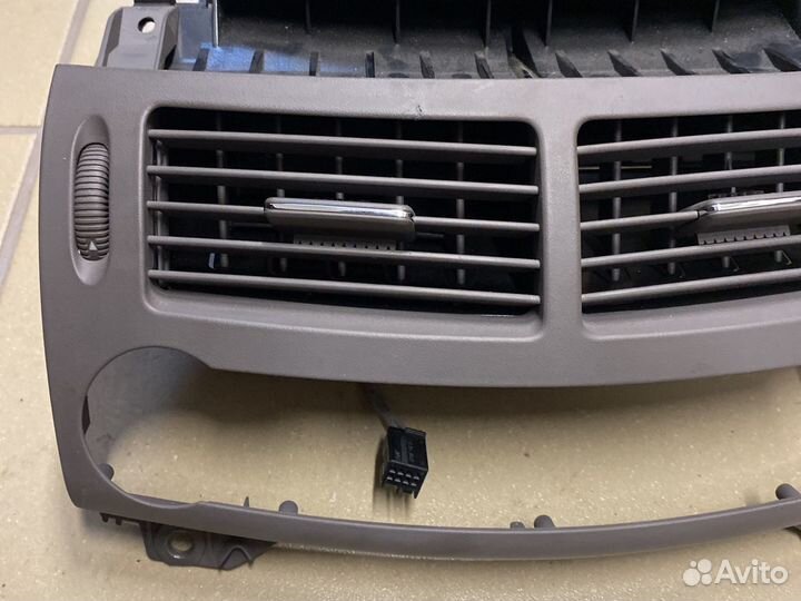 Воздуховод центральный mercedes w211