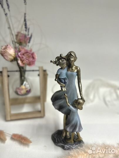 Фарфоровые статуэтки