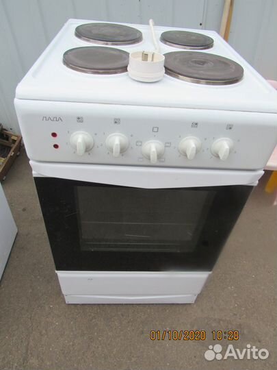 Плита электрическая Лада хорошее состояние
