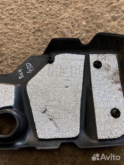 Крышка двигателя priora