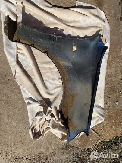 Крыло переднее левое на kia rio 2