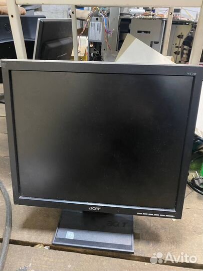 Мониторы квадратные 19, 17 дюймов