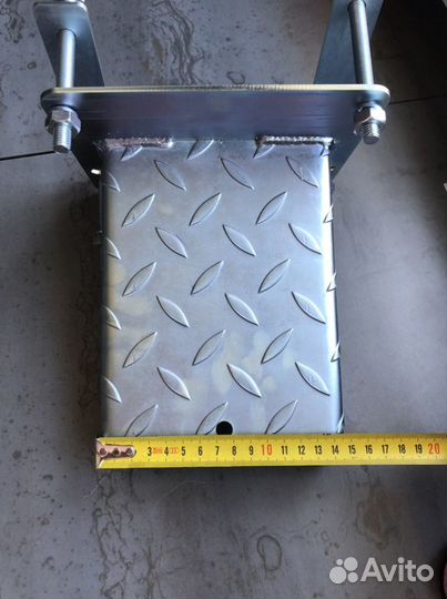 Подножка для лодочных прицепов