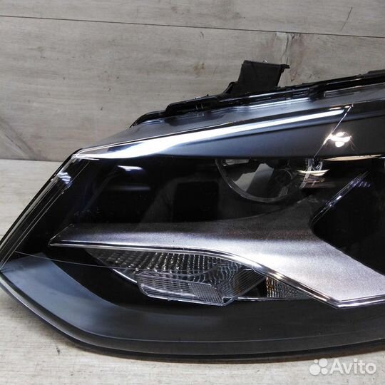 Фара левая Volkswagen Polo sedan 17г.в. рест