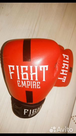 Боксерские перчатки 10 oz