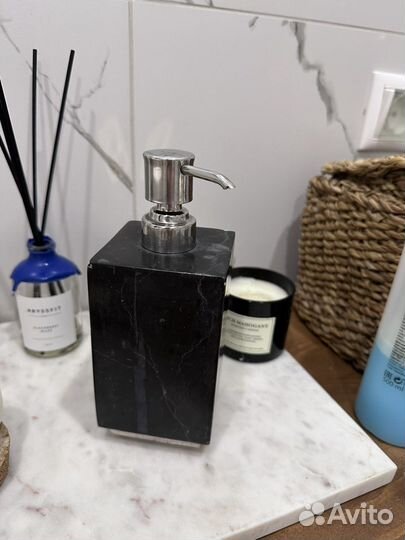 Диспенсер для жидкого мыла мрамор H&M Home