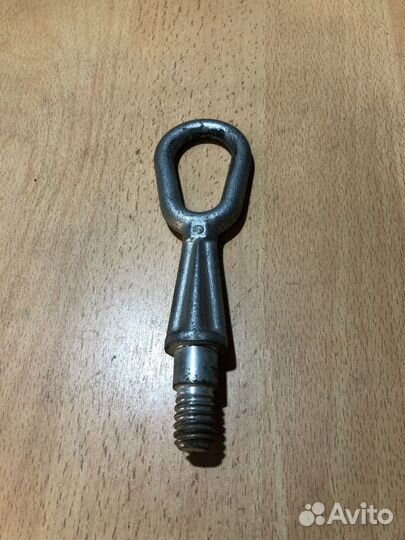 Крюк буксировочный BMW E60