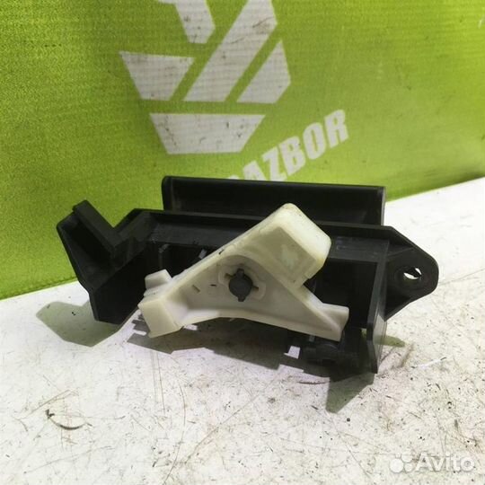 Ручка двери багажника Тойота Королла Е120