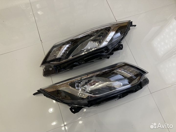 Фара (1шт) KIA RIO 3 (2015-2017)