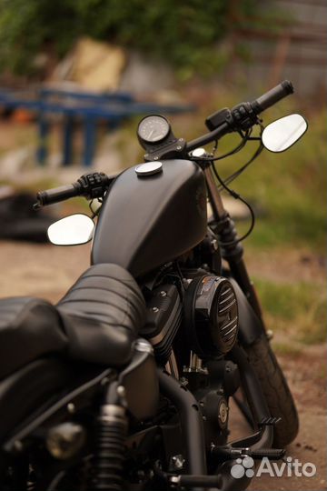 Harley Davidson sportster XL883N iron