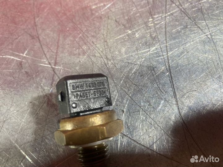 Датчик температуры Bmw 5 Series E60 M54B30 2003