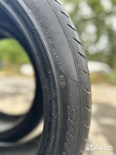 Pirelli P Zero 295/35 R21 204ZR