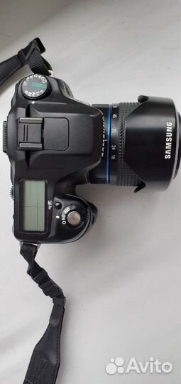 Зеркальный фотоаппарат