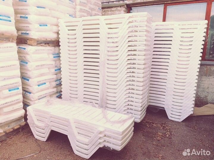 Лежаки шезлонги пляжные пластиковые арт 5885144245