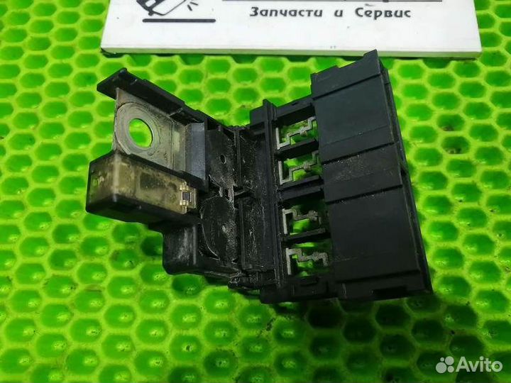 Блок предохранителей на клемму акб+ Teana J31