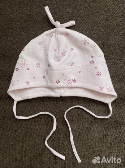 Шапочки на малышку