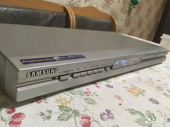 DVD плеер samsung DVD-P149