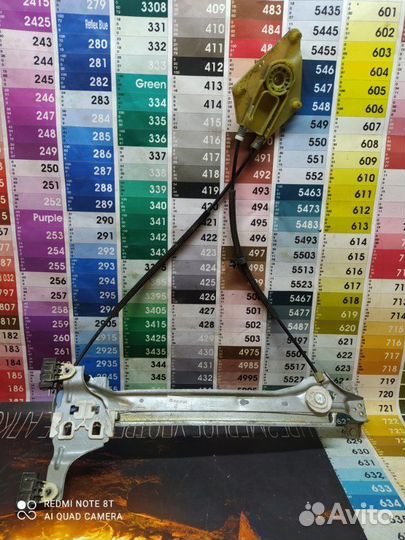 Стеклоподъемник задний левый Renault Fluence седан