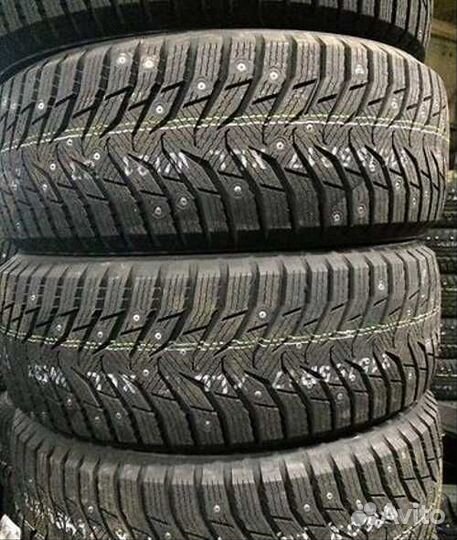 Kumho WinterCraft SUV Ice WS31 295/40 R21 111T