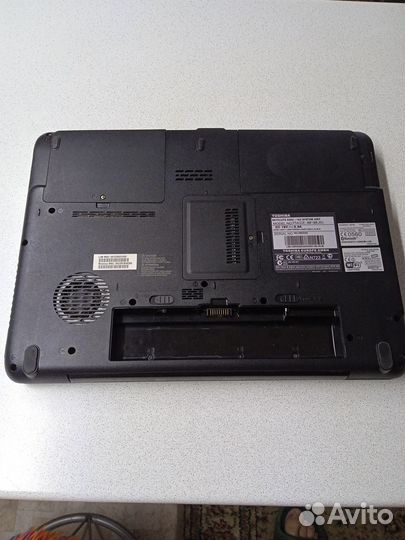 Ноутбук toshiba на запчасти
