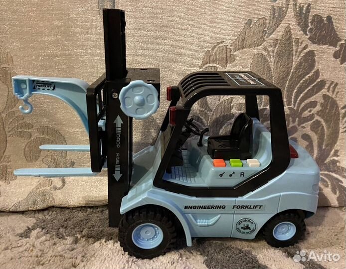 Машинка-каталка