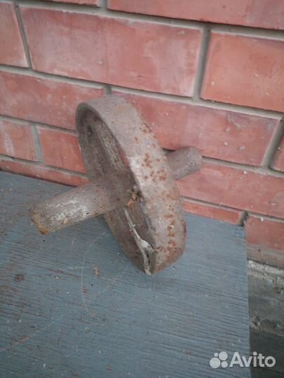 Колесо металлическое для тачки послевоенное