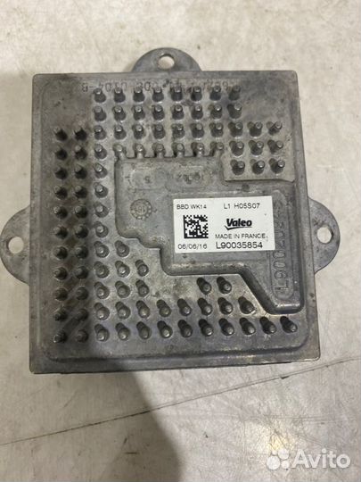 Блок розжига правый Jeep Grand Cherokee WK2 2010