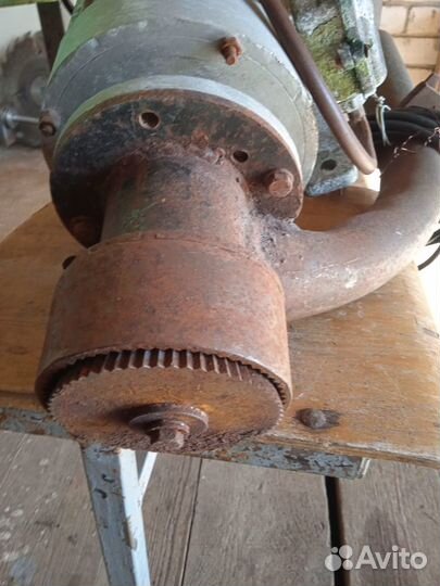 Зернодробилка