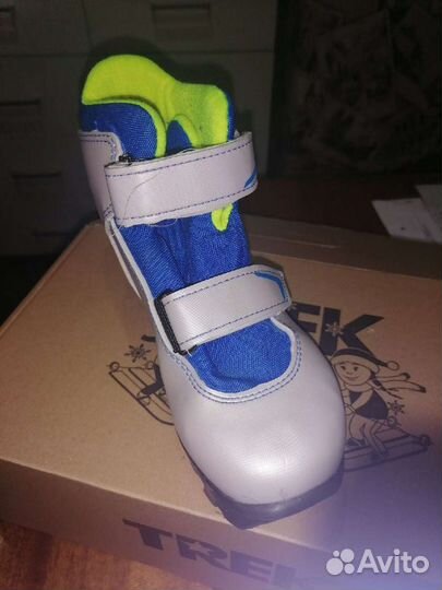 Лыжные ботинки