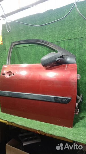 Передняя правая дверь Renault Megane 2