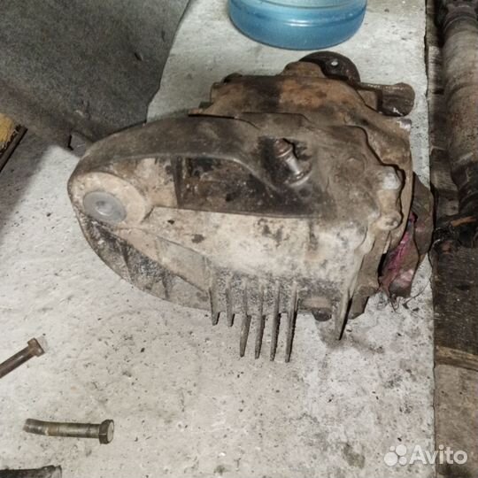 Редуктор заднего моста bmw х5 е53 3.0 2001