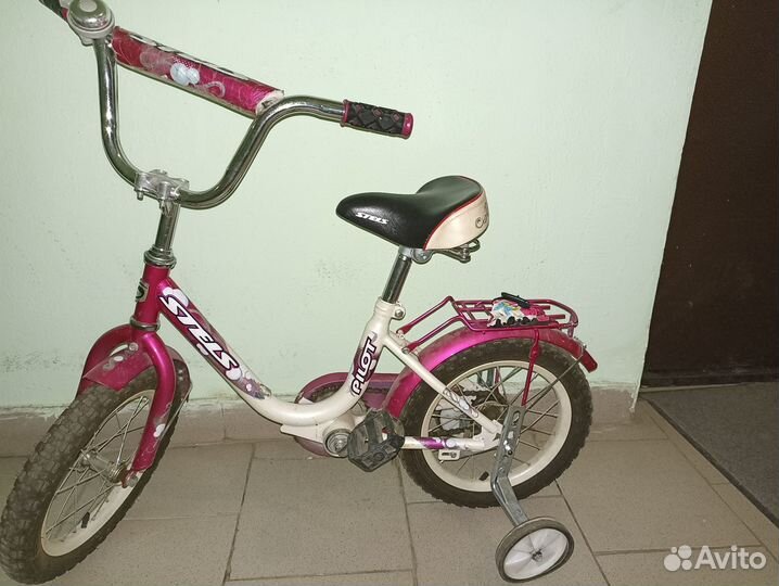 Детский велосипед с родительской ручкой велик