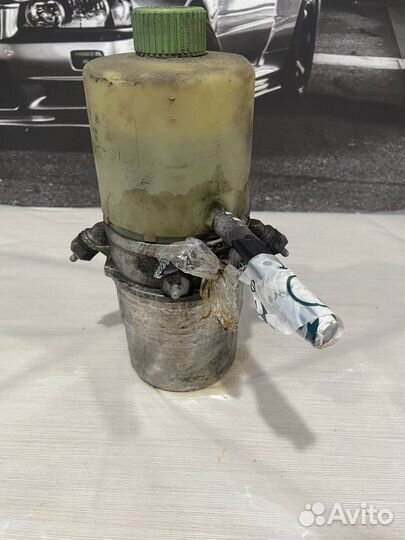 Насос Эгур Skoda Fabia 2 (дефект 1-го разъема )