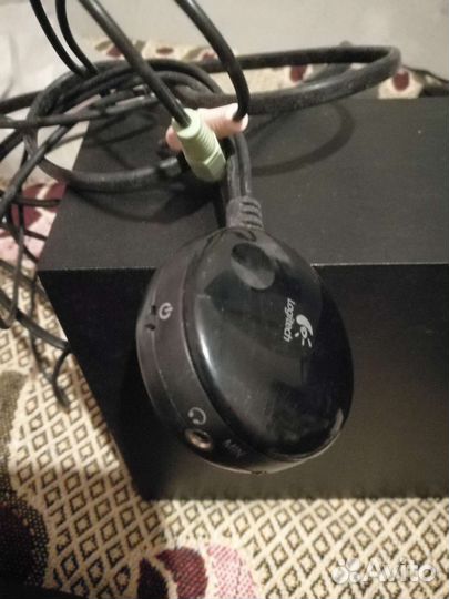 Logitech s-220 система 2.1 колонки сабвуфер