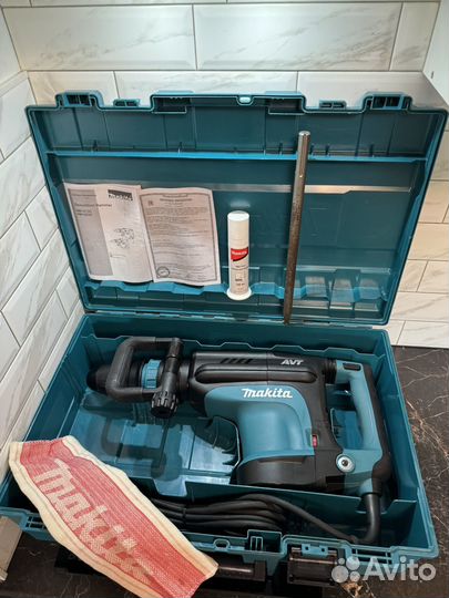 Отбойный молоток makita HM 1213 с