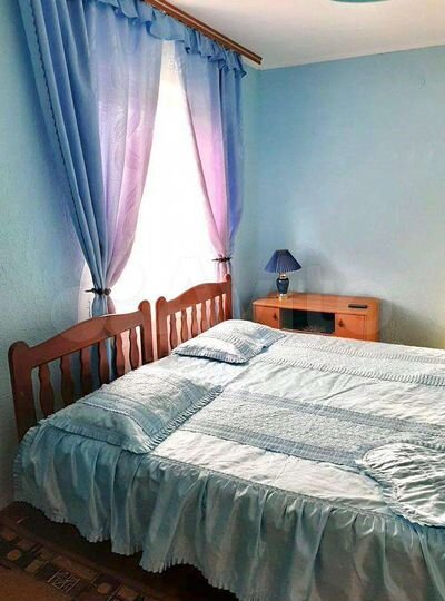 Комната 15 м² в > 9-к., 1/3 эт.