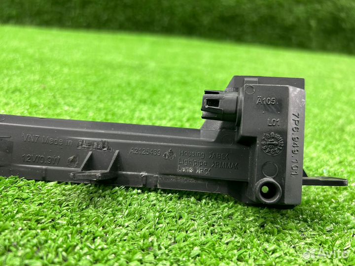 Повторитель поворота в зеркало левый VW touareg NF