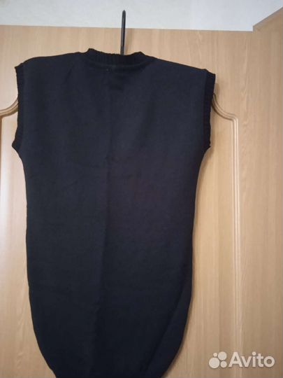 Мужской новый вязанный жилет р 46-48