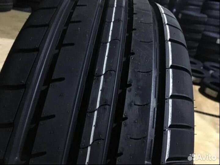 Windforce Catchfors UHP 215/45 R17 91W