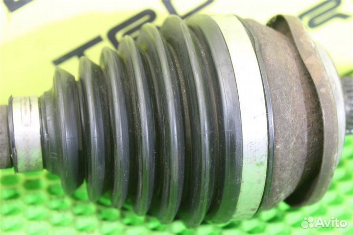 Привод передний правый Toyota Avensis ZRT272