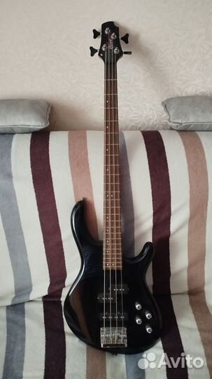 Бас гитара Cort action A 4 струны
