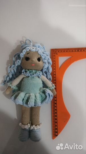 Вязанная кукла крючком